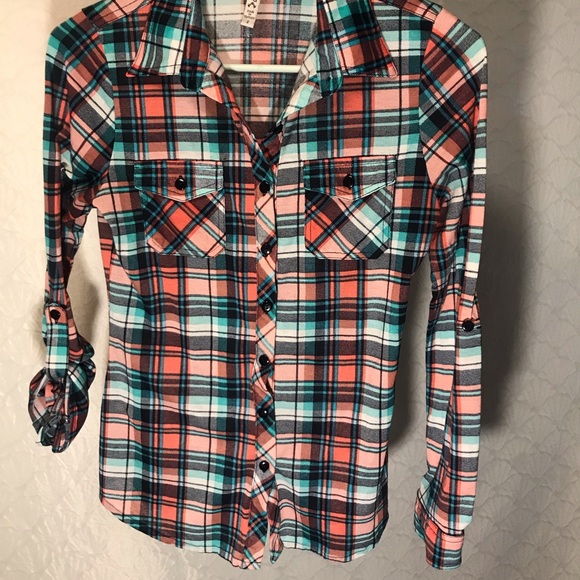 R N B Button up shirt - Picture 3 of 4
